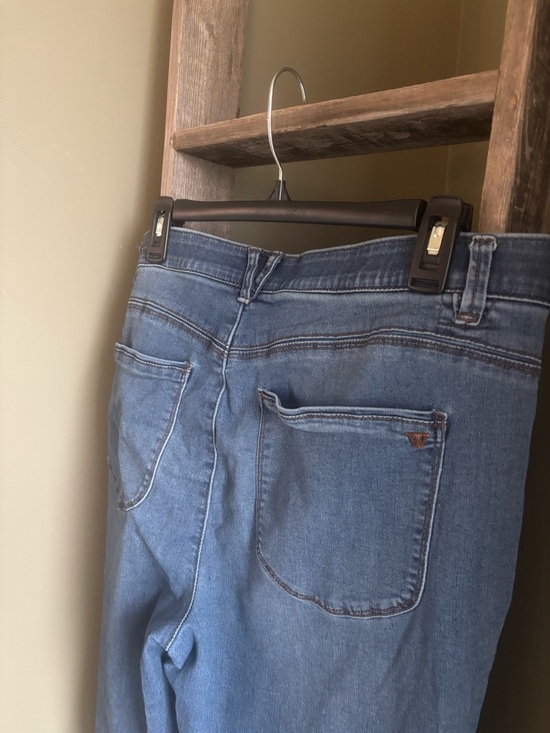 Wit&Wisdom Barely Bootcut Jeans - Picture 6 of 7